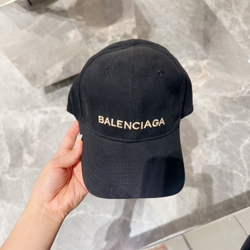 BALENCIAGA